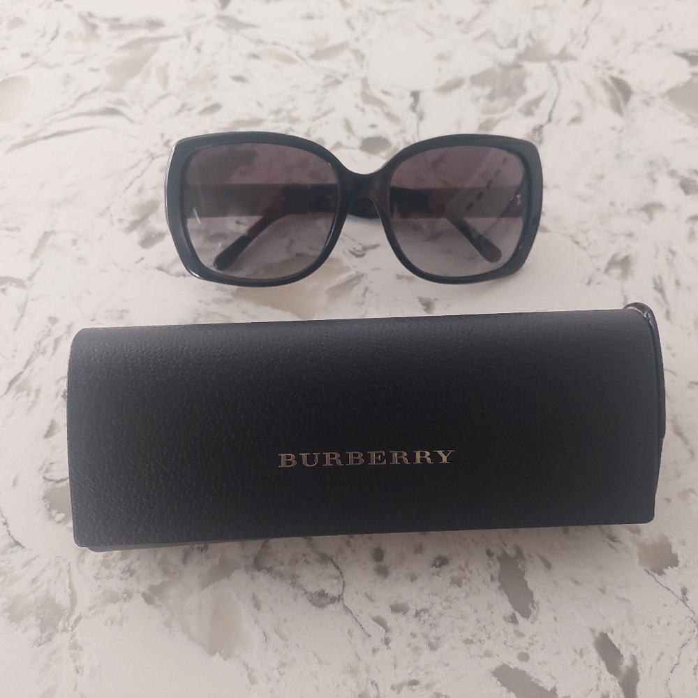 Burberry sunglasses
